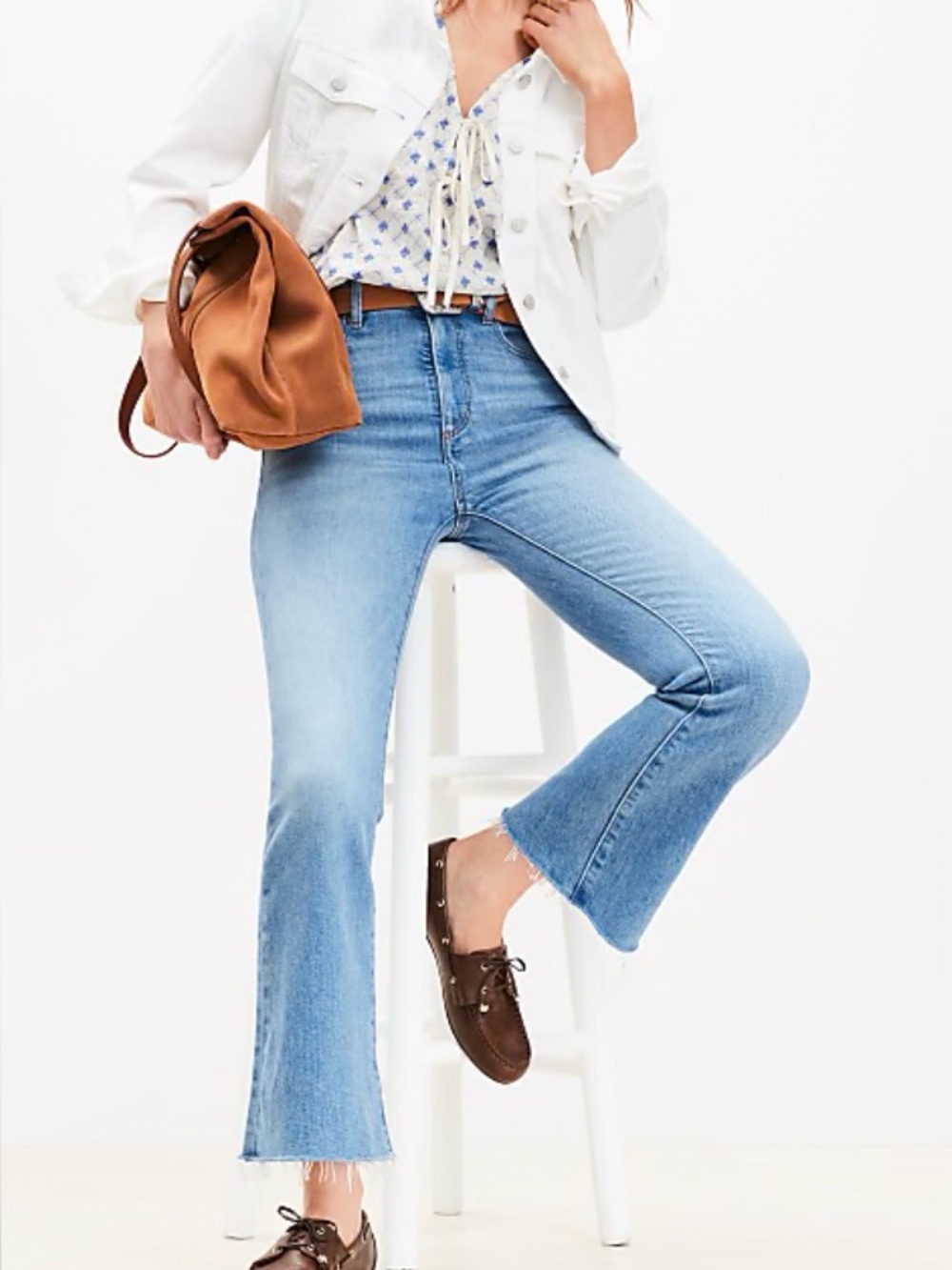 LOFT High Rise Kick Crop Jean, Light Indigo
SZ 28/6
Excellent Condition